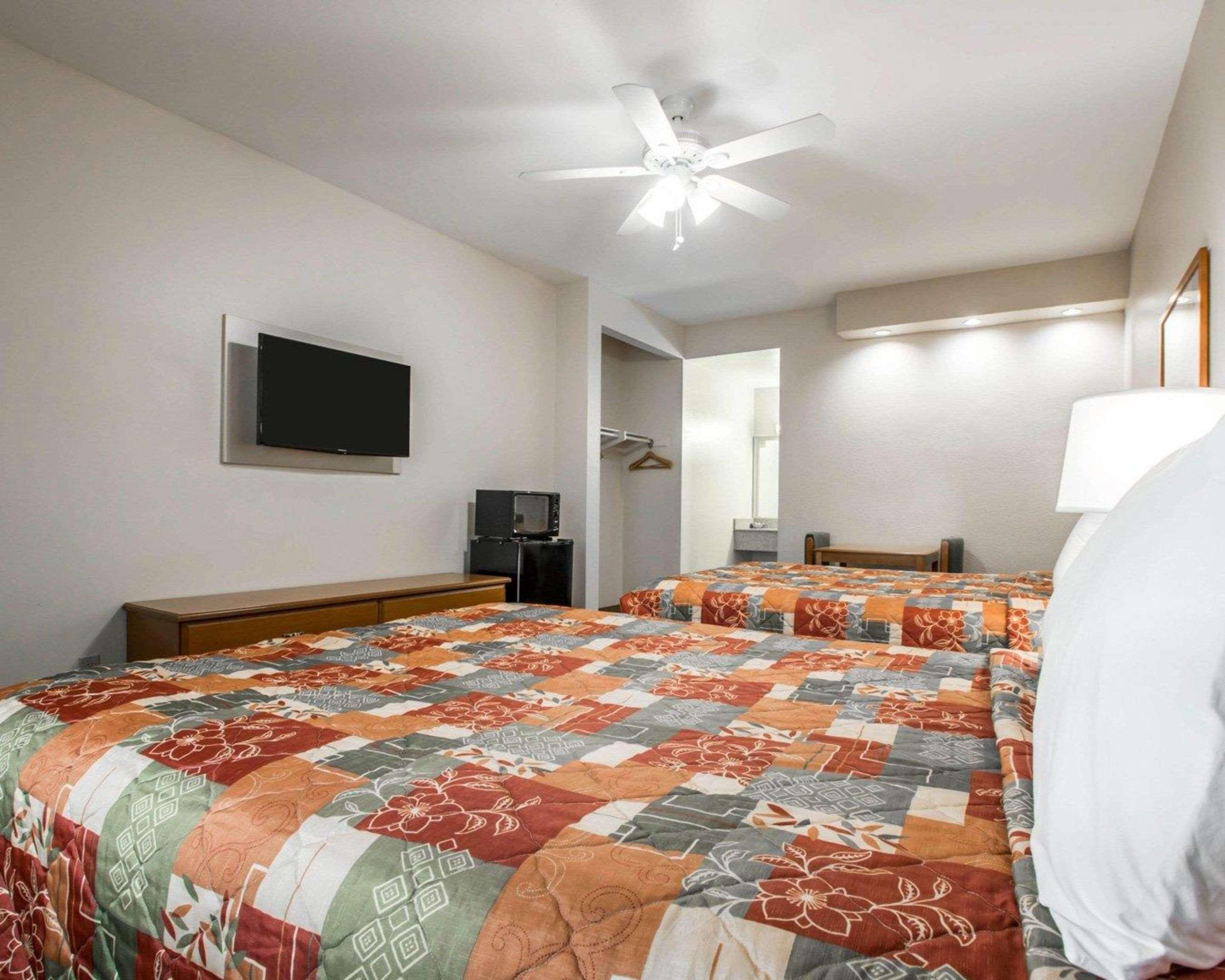 Rodeway Inn Encinitas North Екстер'єр фото