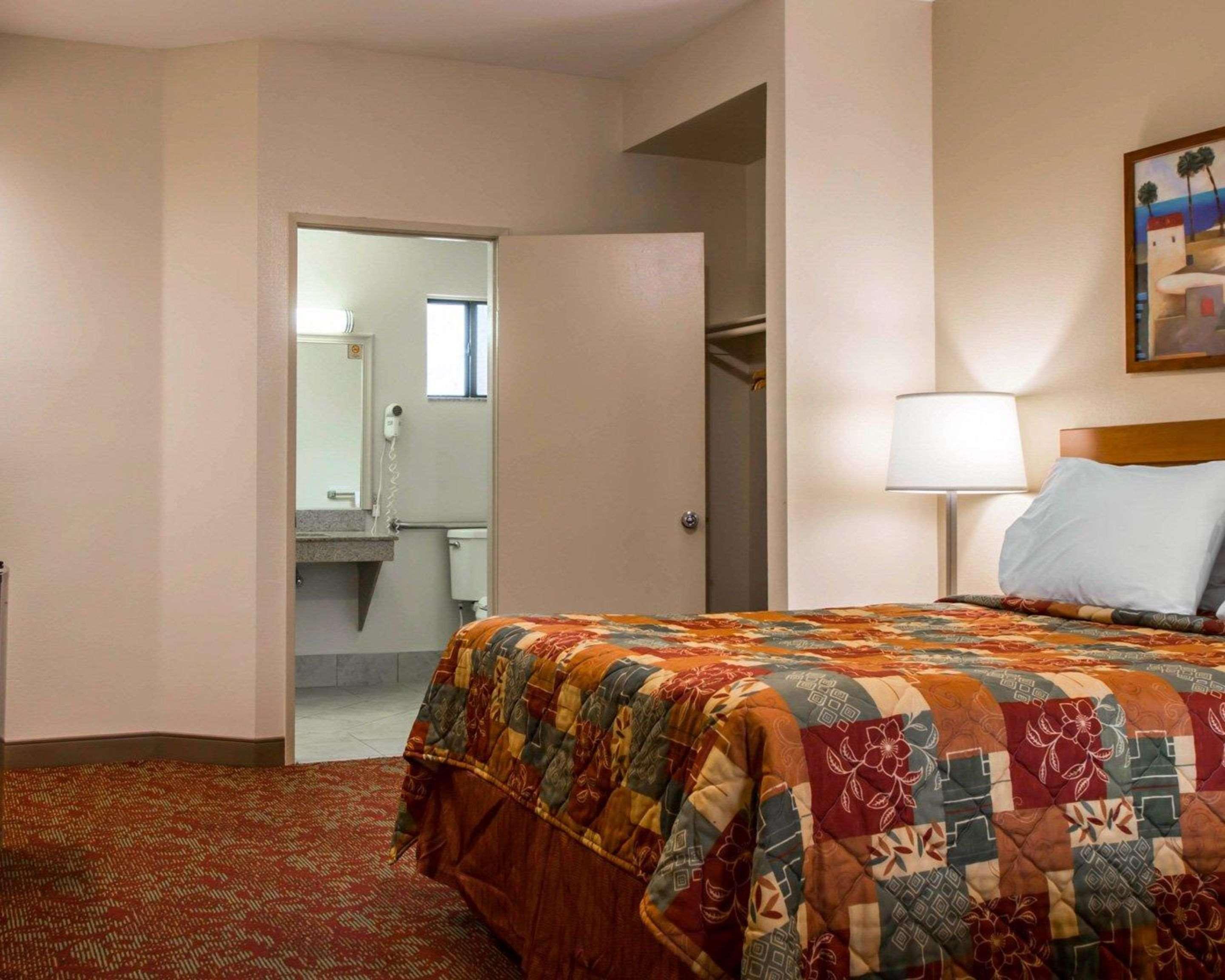 Rodeway Inn Encinitas North Екстер'єр фото